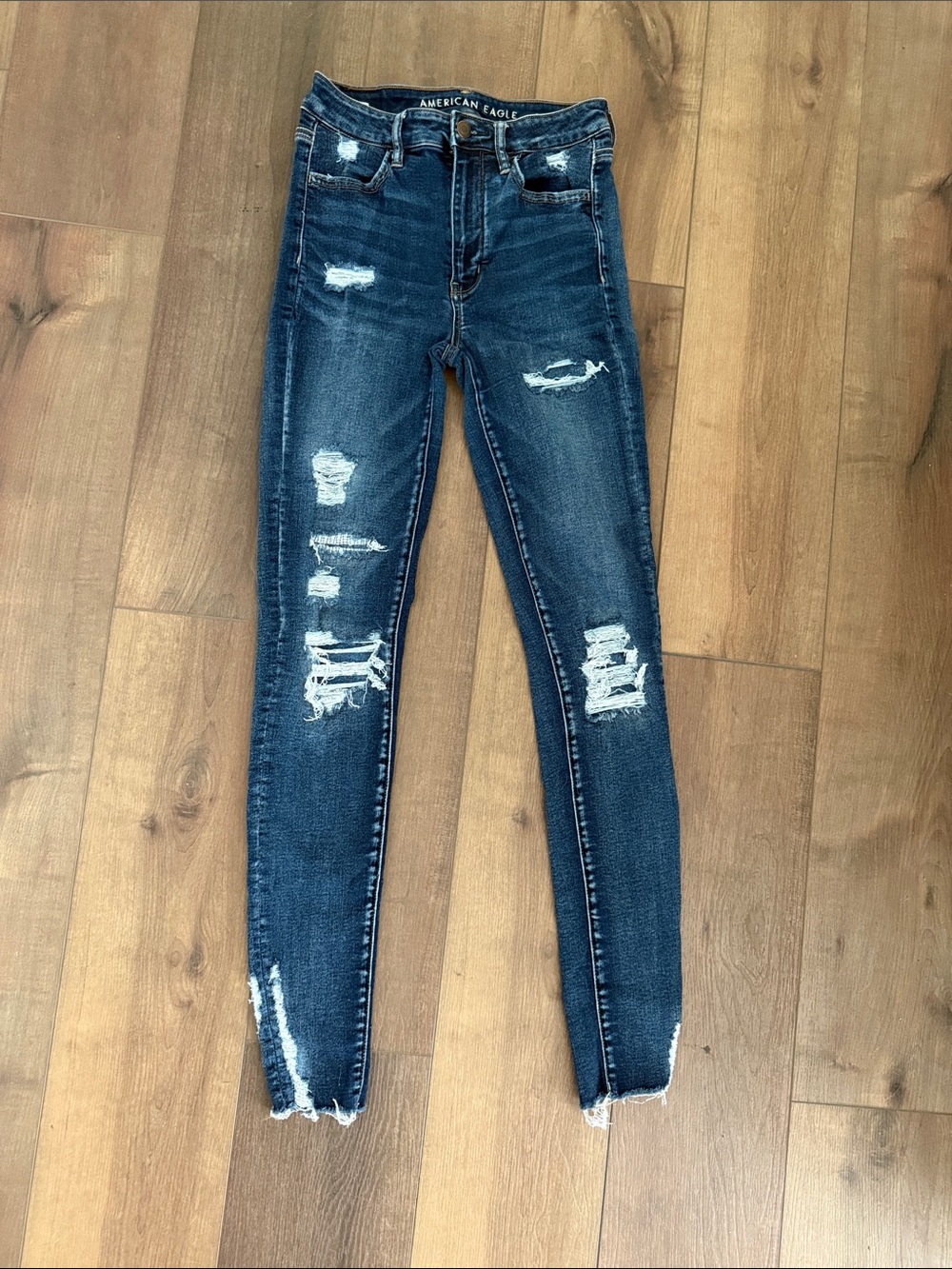 American Eagle Outfitters Dark Wash Ripped Skinny Jeans